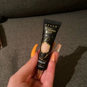 P.Louise eyeshadow base